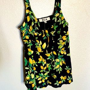 Lemon summer top! So so cute on! New with tags!